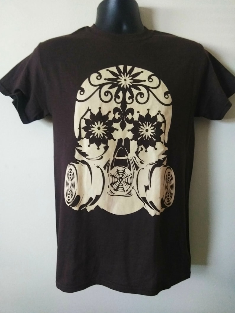 SKULL WITH GAS Mask Tee