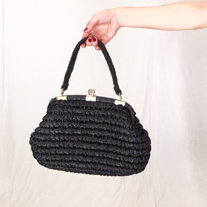 VINTAGE 50s black raffia handbag/40s 1950s Woven rockabilly pin-up 1940s evening bag/large gold brass wwii tiki retro purse