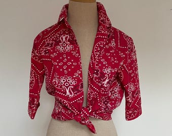 Vintage 1950 Cotton blouse M red bandana print 50s 40s 1940  top/rockabilly/retro boho western women M 6 long sleeve pin-up vlv blouse shirt