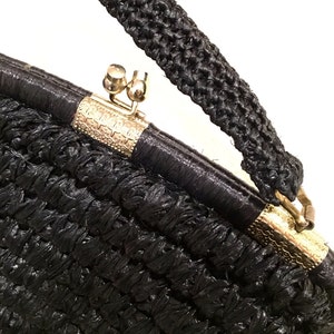 VINTAGE 50s black raffia handbag/40s 1950s Woven rockabilly pin-up 1940s evening bag/large gold brass wwii tiki retro purse image 3