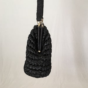 VINTAGE 50s black raffia handbag/40s 1950s Woven rockabilly pin-up 1940s evening bag/large gold brass wwii tiki retro purse image 7