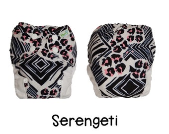 VERENIGD KONINKRIJK: Newborn Wrap (3-7 kg), Verstelbaar en afwasbaar, Limited Edition Serengeti Print, Newborn Cloth Luier Wrap, Schepen uit het Verenigd Koninkrijk