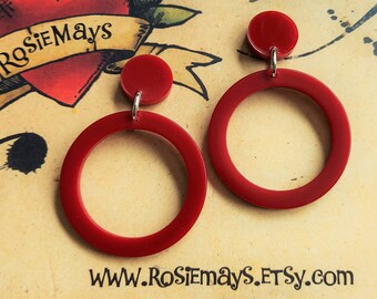 40s 50s Style Vintage Reproduction Bakelite Style Leaf Brooch In Berry Red Resin Jewelry By RosieMays