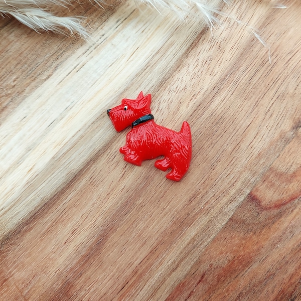 Small Red Dog Brooch Handmade in Resin, 40s 50s Inspired Novelty Pin, Rockabilly Wedding Accessories, Unique Animal Lover Gift.