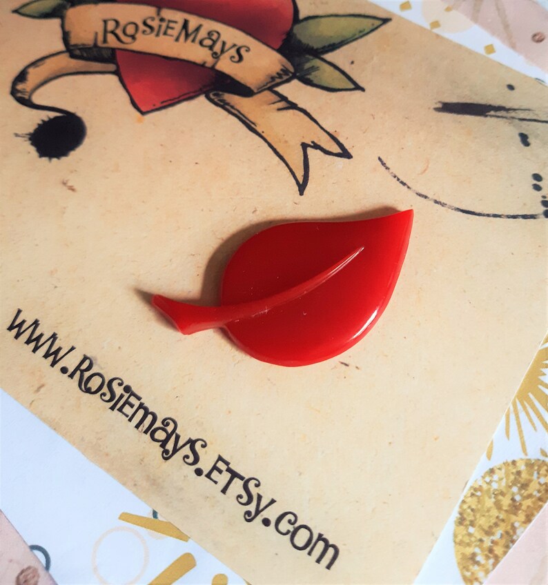 40s 50s Style Vintage Reproduction Bakelite Style Leaf Brooch In Berry Red Resin Jewelry By RosieMays