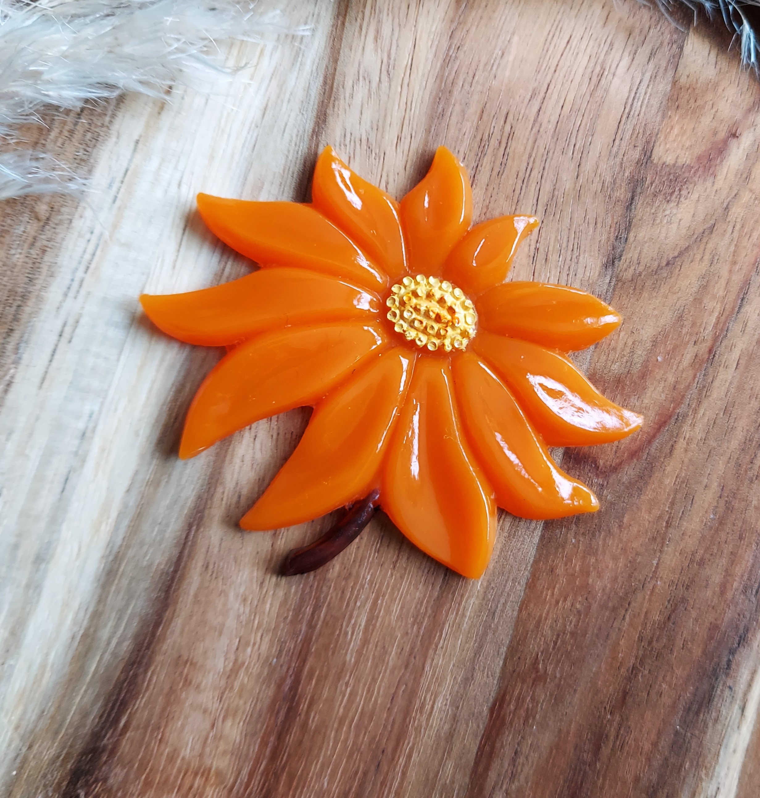 1940s Flower Brooch - Etsy Canada