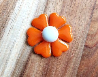 60s 70s Style Flower Brooch, Orange and White Daisy Pin Handmade in Resin, Colourful Jewellery, Mid Century Modern,  Swinging Sixties Gift