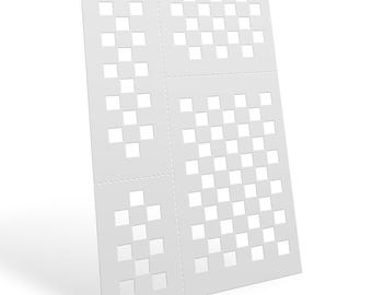 Può includere: Uno stencil rettangolare bianco con un motivo a griglia di ritagli quadrati. Lo stencil è diviso in quattro sezioni, ciascuna con una diversa disposizione delle aperture quadrate. Il design è pulito e moderno, adatto a vari progetti artigianali.