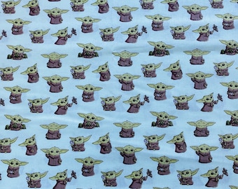 Maschera 100% cotone Quilting Il tessuto verde Mandaloriano NUOVO Star Wars venduto tagliato a misura, 1/2 iarda e quarto grasso FQ ** Spedisce veloce **