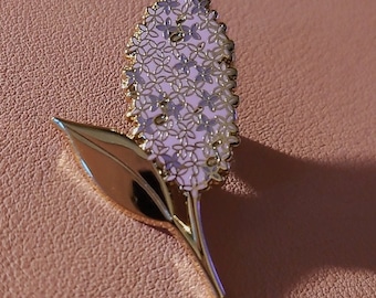 Musical Lilac enamel pin