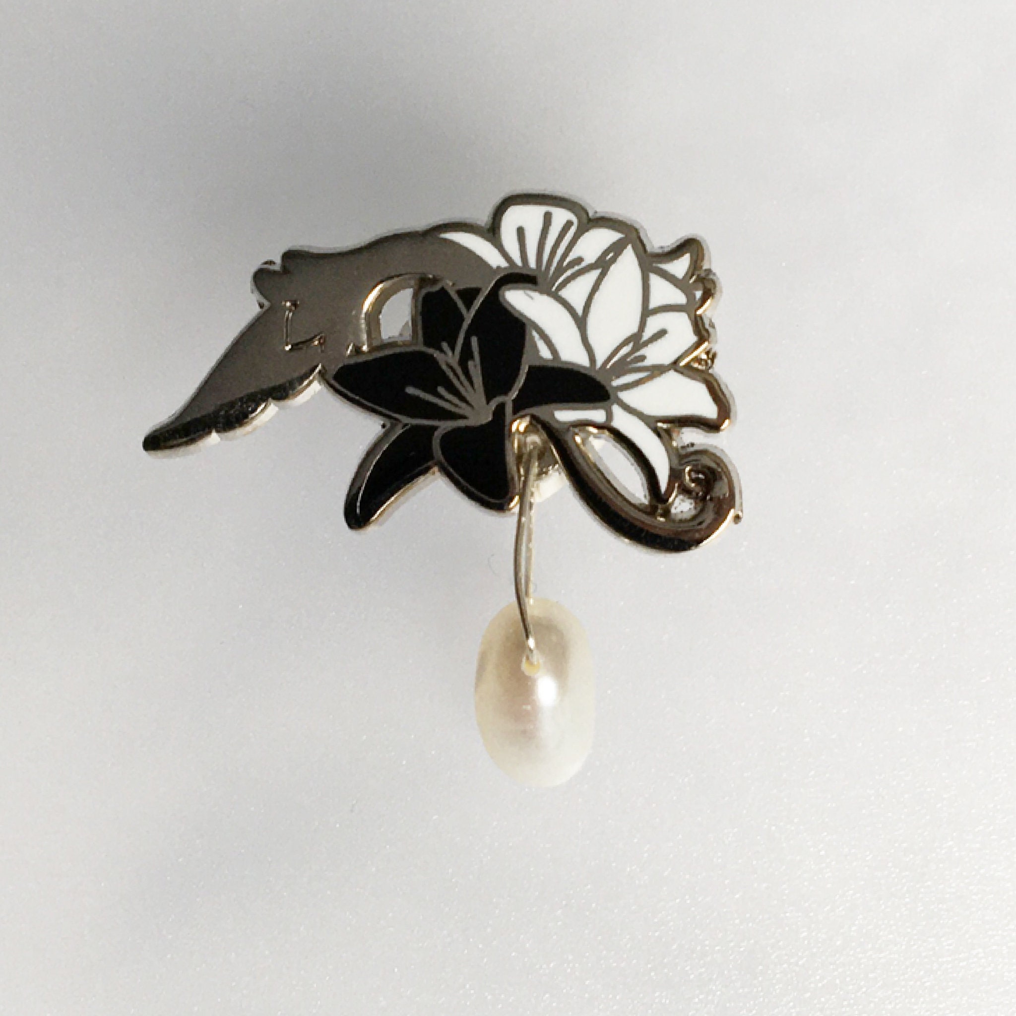 Lily Bouquet - WHM Enamel Pin - Etsy