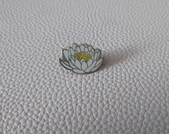 Blood Lily - Ender Lilies Enamel