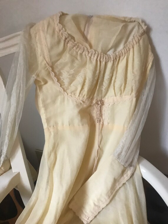 1970’s gunne sax wedding dress