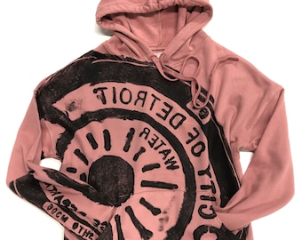 Detroit Pullover Hoodie. Mauve Pink, Detroit Manhole Cover Sweatshirt, Spirit of Detroit, Unisex Hooded Sweatshirt. Detroit Michigan gift