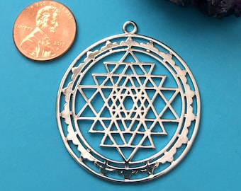 Silver Tone Plated Hollow Sri Yantra Pendant-Charms, Copper Meditation  Mystical Charm