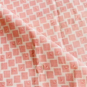 1 YD Vintage Geometric Fabric Dusty Pink Cotton Print
