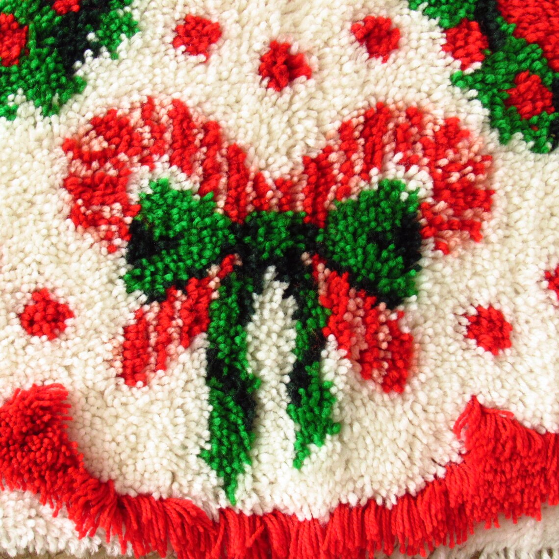 Vintage Latch Hook Rug Christmas Tree Skirt Santa Etsy