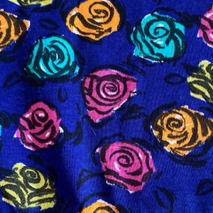 1 YD 90s Vintage Abstract Floral Knit Fabric Cobalt Blue Retro