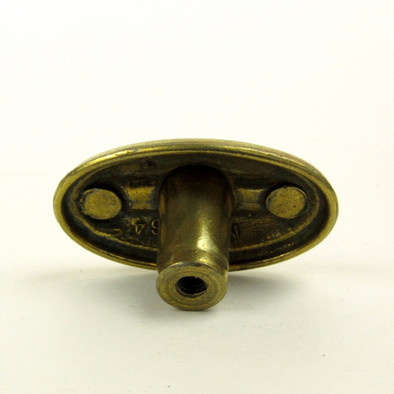 Oblong Brass Tone Pull