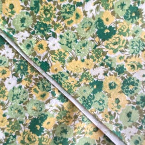 2 YD 1950 年代の花柄生地 グリーン イエロー コットン