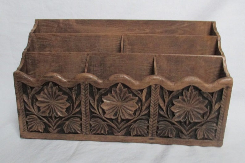 Vintage tiki style faux wood organizer image 2