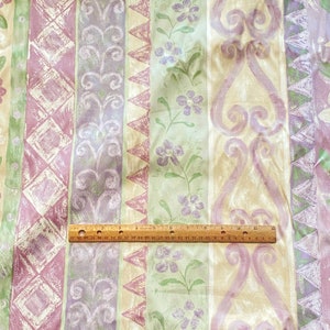 BTY 1990s Pastel Chintz Fabric Interior Decor Vintage