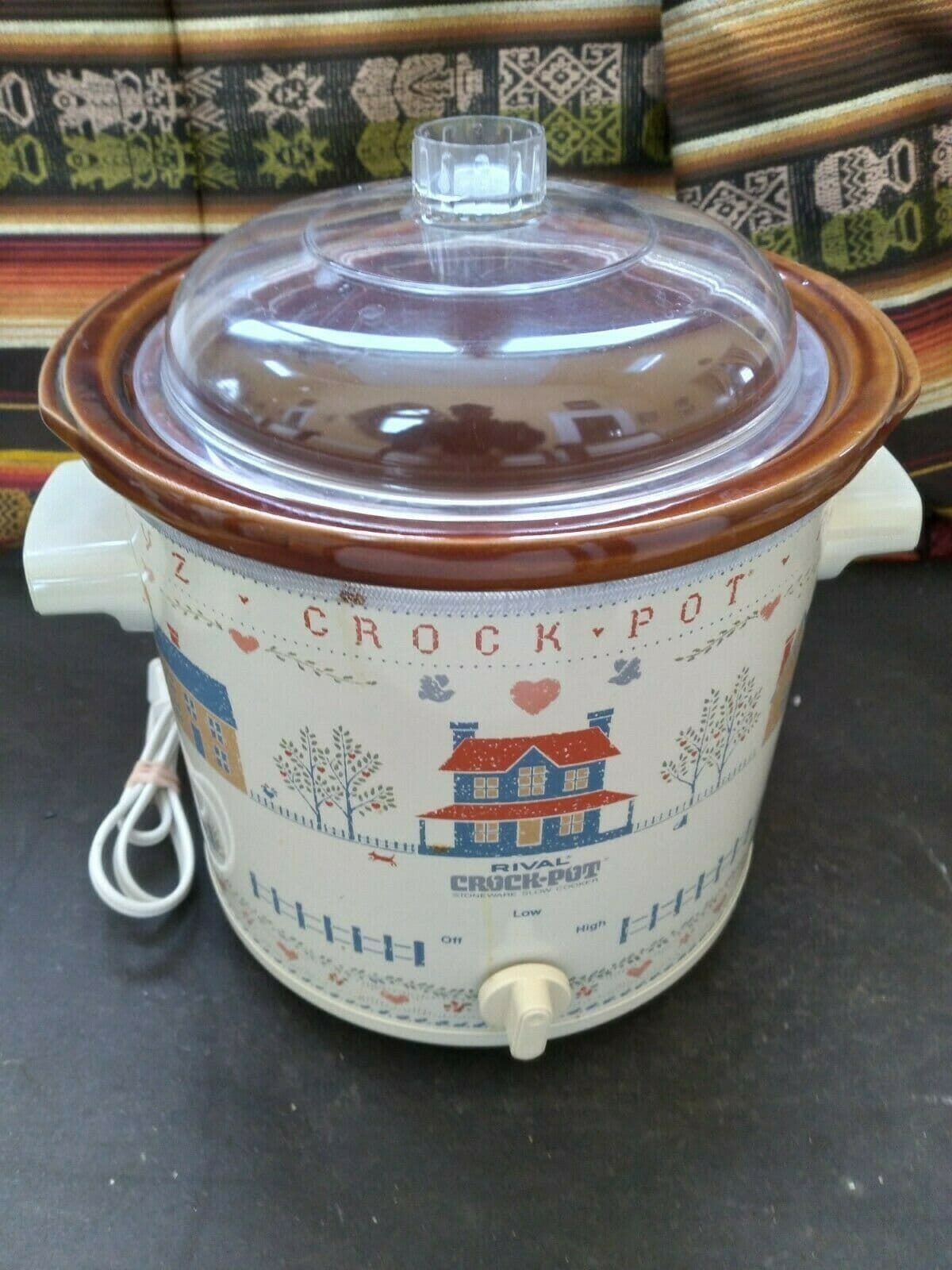 Vintage RIVAL Crockpot 3150 Slow Cooker with Vegetable Pattern and Lid