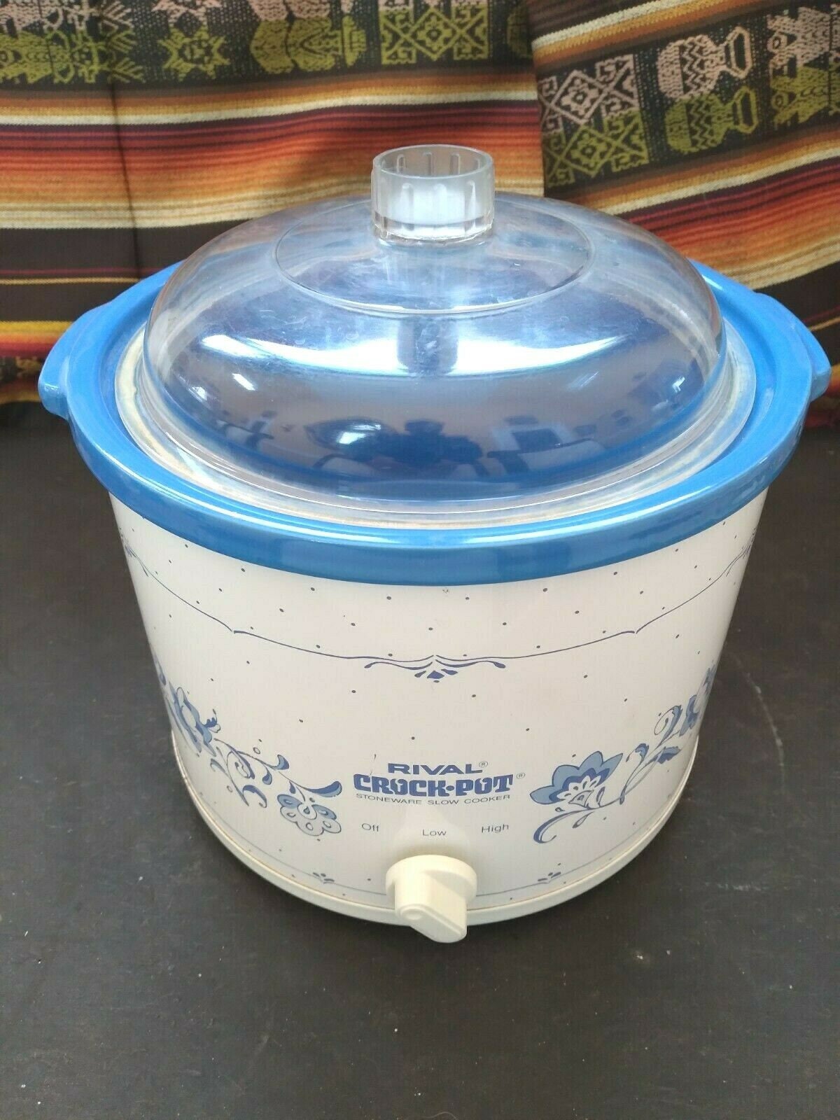 Rival Crock Pot Stoneware Slow Cooker 2.5 Quart Blue Floral -  in 2023