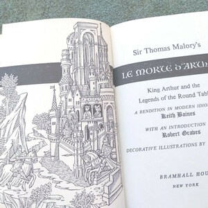 Le Morte D'Arthur, Sir Thomas Malory , Bramhall House ,1962 HARDCOVER,DUSTJACKET image 4