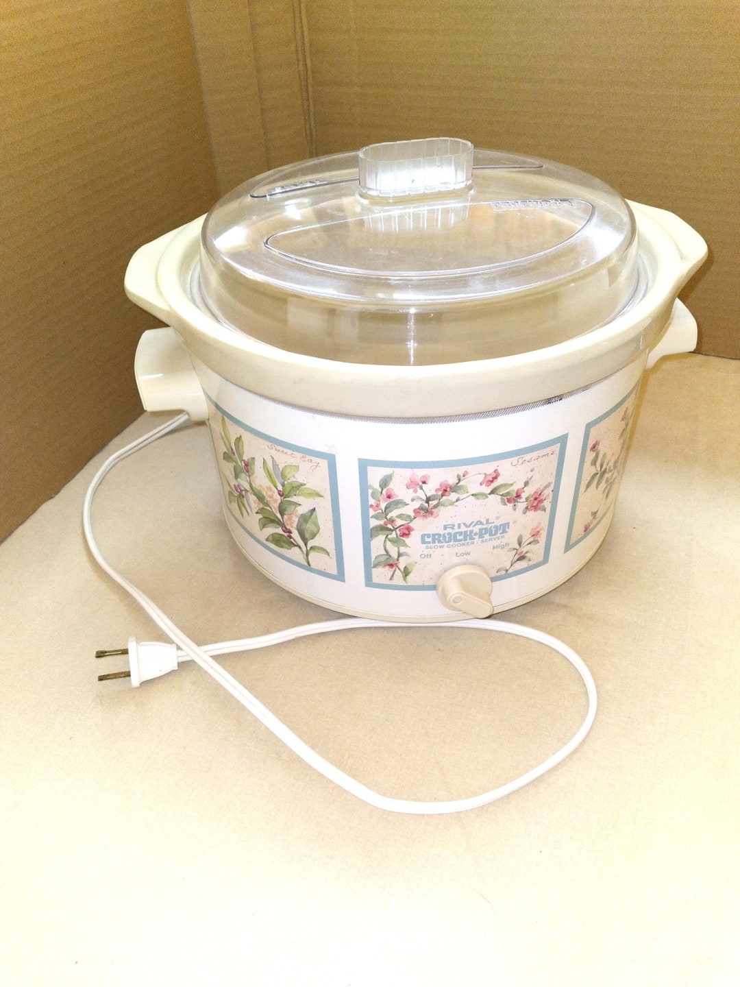 Rival 5 Quart Crockpot Model C3154/3 Removeable Crock Tested and Works