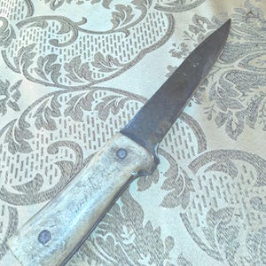 Old Unknown Hunting,Skinning Belt knife Bone Handle Handmade