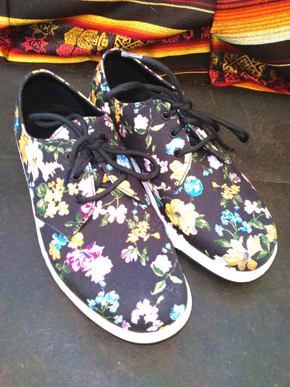 Buy Martens Womens Darcy Floral Cavendish Eye Canvas - Main Image