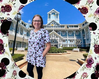 Disney Mickey tunic top purple floral v-neck with pockets