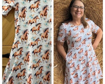Horse print dress, Bronco, Mustang, Rodeo ladies dress  with pockets, short sleeve
