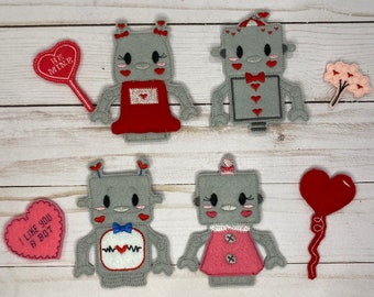 Valentine’s Day Robot Finger Puppets | Pretend Play, Educational Toy, Unique Gifts, Gifts for Kids, Handmade Finger Puppets