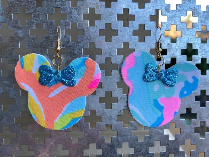 New Minnie Mouse Palm Beach Coral earrings