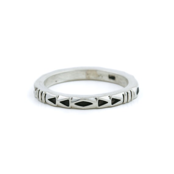 Contemporary Silver Navajo Ring by Jennifer Curtis - Etsy