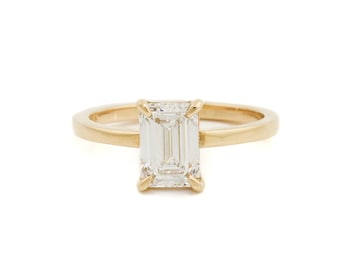 14K Gold x Solitaire Emerald-Cut Diamond Ring