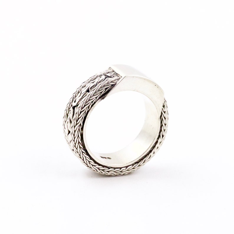 Heavy Flat Sterling Silver Bororbudur /& Snake Chain Byzantine Ring