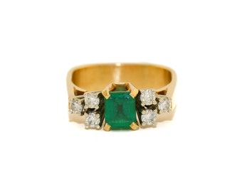 Vintage 18K Two Tone Gold Emerald + Diamond Ring