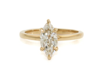 14K Gold x Diamond Marquise Ring