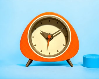 Orange Colored Retro Style Silent Desk Clock with Pvc Glass