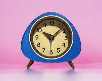 Blue Colored Retro Style Silent Desk Clock with Pvc Glass