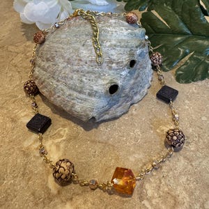 Gargantilla delicada de cuentas • Collar de alambre hecho a mano • Collar de cuentas