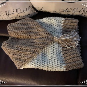 PDF Small Dog Sweater / Large Cat Sweater Pattern - Crochet