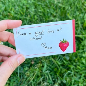 Erdbeere "50 Mini Messages" Grußkarten, kleine Wasserfarben Drucke, Blanko Kärtchen für Lunchboxen, Dankeschön, Sympathie, ich denke an Dich