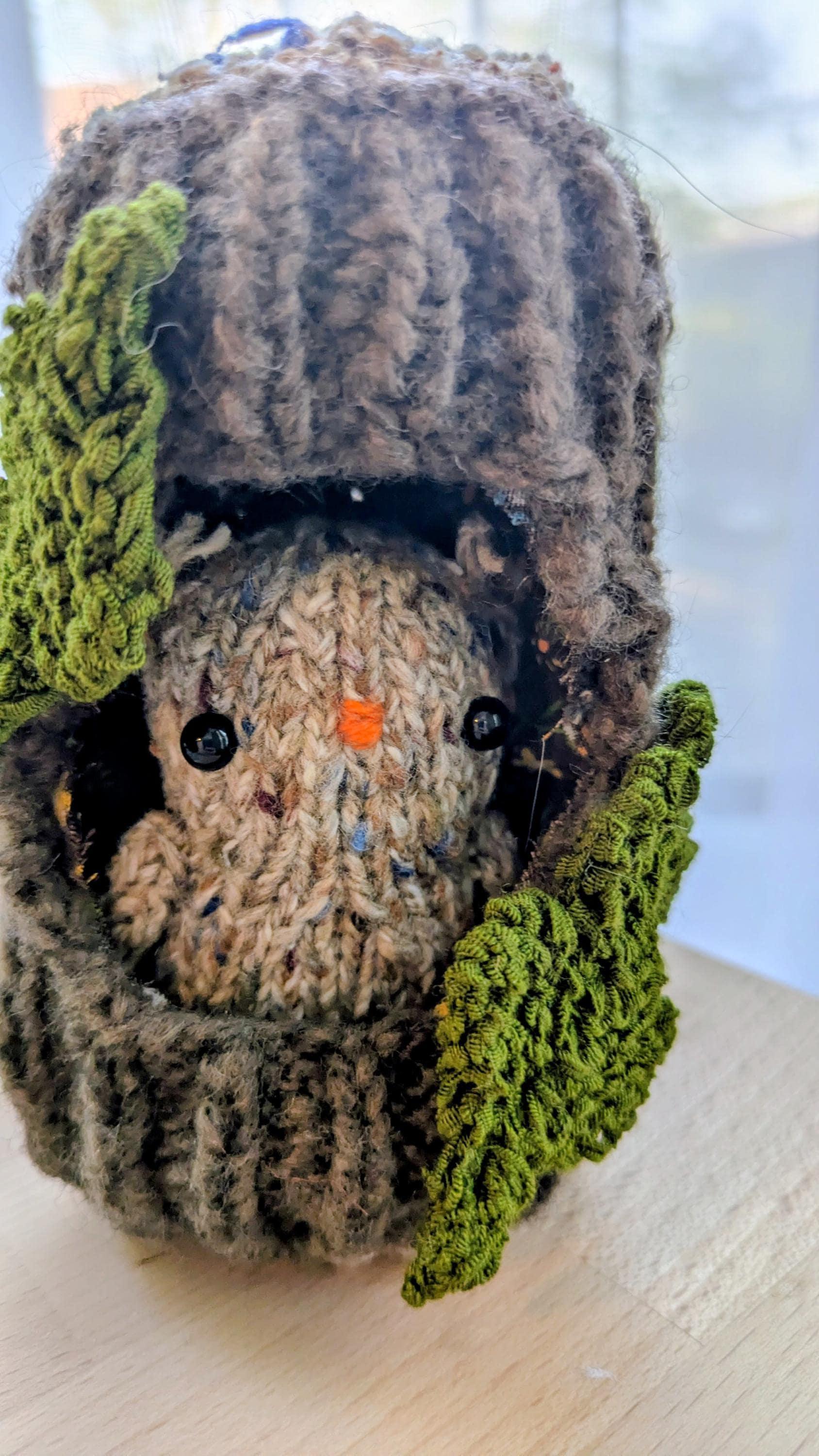 Baby owl bird and tree stump playset - knitted stuffed toy