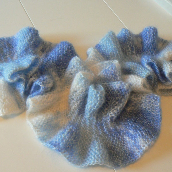 Leafy Sea Dragon Scarf