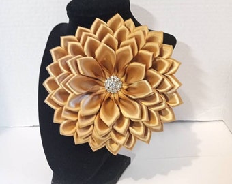 Gold Metal Flower/rose Lapel Pin / Corsage / Buttonhole