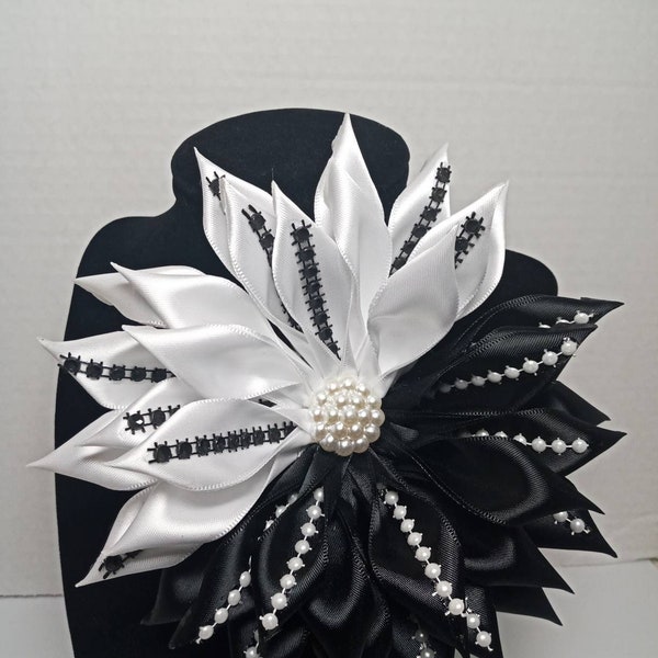 Pin Corsage Black and White Satin Ribbon Brooch handmade Flower pin